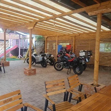 Conacul Ancutei B&B 3*